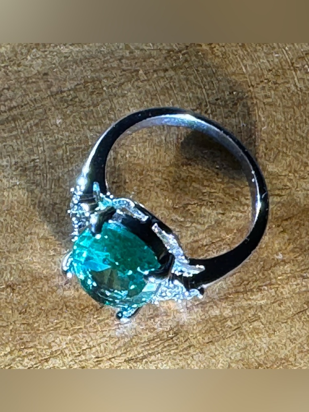 Size 7 Emerald Green Rhinestone Crystal Ring - Women Jewelry Cocktail Womens - Picture 2 of 2